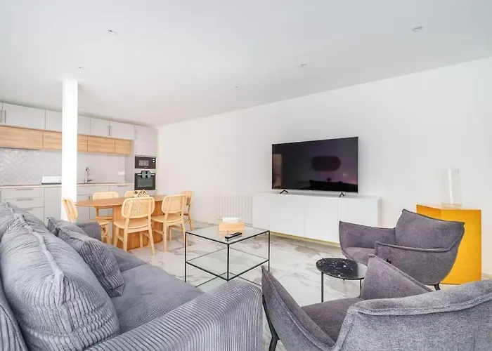 Beautiful Flat For 6 People #6