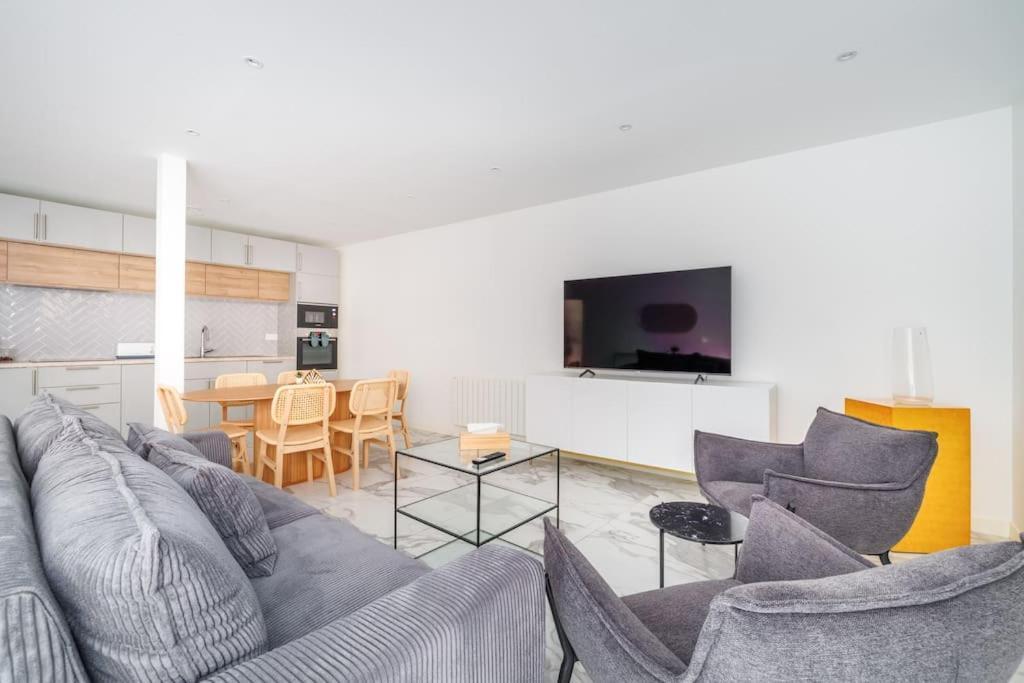 Apartment Beautiful Flat For 6 People #6 *